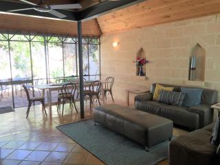 Fremantle Accommodation Villa Russell St - Fremantle - 2