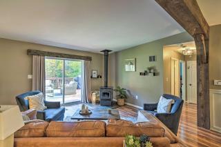 Game Room and Spacious Yard 10-Acre Catskills Home! - 5