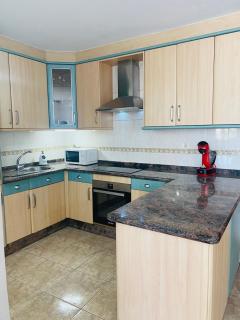 PARADISE HOLIDAYS 2 BEDROOMS APARTMENT & SEA VIEW, Los Cristianos, Tenerife - 2