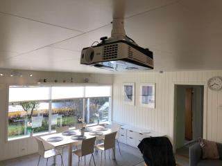 Spacious house in Tromsø, perfect for groups of families, tourists or workers - 2