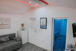 Holiday House - LukaTony with sea view - Trogir - 8