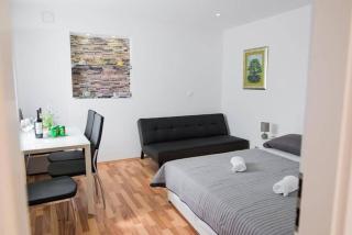Holiday House - LukaTony with sea view - Trogir - 1