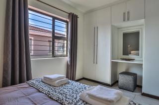 Howard Davis 28B by CTHA - Cidade Do Cabo - 1