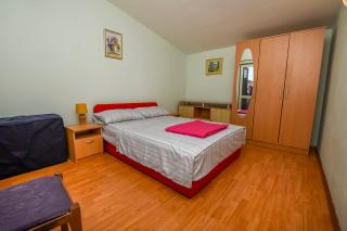 Apartment Vlatka - Rogoznica - 1