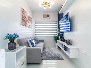 Galena by J&J (1BR . Wi-Fi . Netflix . Pool ) - Banilad - 7