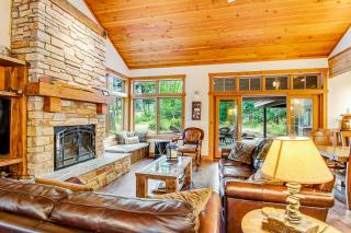 Suncadias Gathering Place - Cle Elum - 9