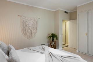 2 Bedroom Apartment in the Heart of Puerto Banús - Marbella - 7