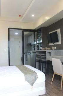 Condo near Ayala Cebu City w Wifi Balcony - Cebu City - 4
