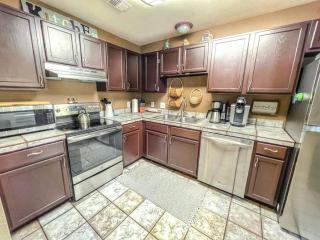 The FARM House - New Braunfels - 4