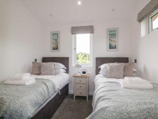 7 Meadow Retreat - 1