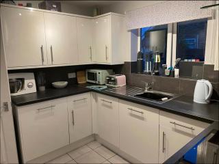 27 The Limes Room 2 - Stockton on the forest - 2