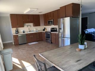 Sapphire Lake House* Boat Parking for 2 + Backyard - Page - 5