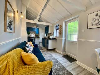 The Lodge at Pickford House NEC and B'Ham Airport, Coventry - 4