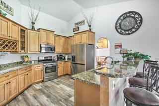 Saltwater Pool and Fire Pit Glendale Family Getaway - 2