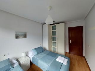 145A Apartamento moderno dos habitaciones by R2R Consulting - 2