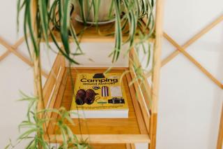 Birdsong Hideaway - 1