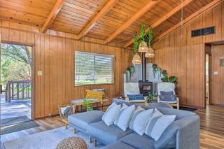 Lovely Oakhurst Cabin with Deck and Mtn Views! - 5