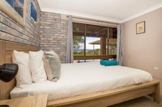 Enchante` - Pet Friendly - Absolute Waterfront - Fireplace - Culburra Beach - 4