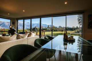 Mt Roy Terrace - Sleeps 8 - Mountain Views - Artwork Collection - Wanaka - 1