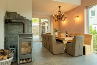 Spacious Home Sauna Hot Tub Pool Patio BBQ - Hohenfels-Essingen - 1