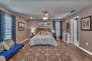 Cozy Haven Attached to Million Home - South Tampa - Tampa - 2