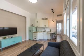 1B Patio beach house premium location w/2 balcony - Tel Aviv - 8