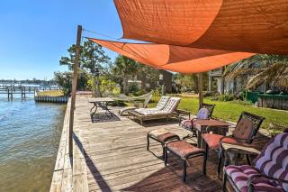 Charming Waterfront Home Fish, Boat and More! - Sneads Ferry - 9