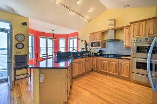 Charming Waterfront Home Fish, Boat and More! - Sneads Ferry - 4