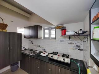 Comfy 2-bedroom House in Sanjaynagar, Bengaluru - Bangalore - 9