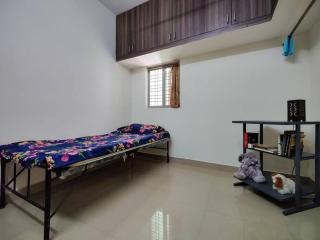 Comfy 2-bedroom House in Sanjaynagar, Bengaluru - Bangalore - 3