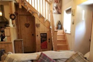 The Barn - Yorkshire Coast Holiday Lets - Whitby - 9