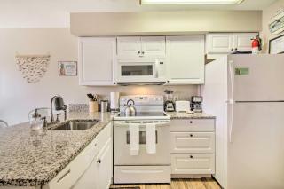 Steps to Ocean City Beach Condo with Pool and Views - Ocean City - 6