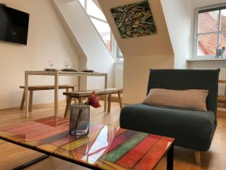 Carillon by BestChoice - Old City - Self Check-in with PARKING option - Graz - 3