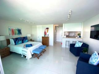 KASA Terrace Studio Breathtaking Ocean Views - San Juan - 6