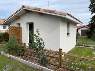 joli studio neuf tout equipé, wifi - 0