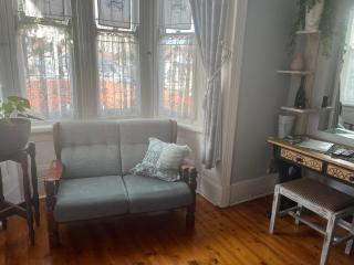 Sunny private room on the porch - 6