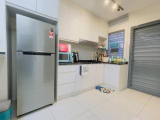 4 Room Sweet Home 12pax @ Puncak Alam - Kuala Selangor - 2