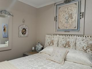 LAVENDER AND LACE GUEST FLAT - 0