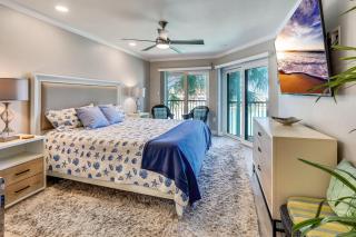 Land's End 3-303 Bay Front - Premier - St. Pete Beach - 2