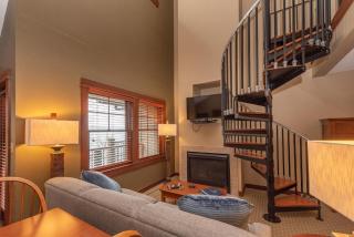 A315 Studio & Loft Lake View - 8