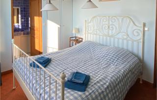 6 Bedroom Awesome Home In Entrecasteaux - Entrecasteaux - 4