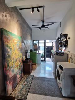 GENIEHOME No10 CLASSIC HOME 5BR6B free Wifi at SS2 PJ - 1