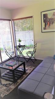 Quiet location ,central to city - Hamilton - 6