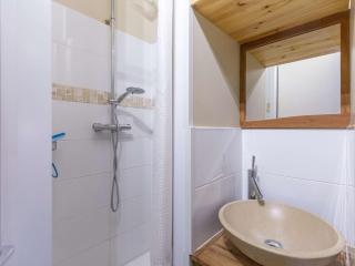 Appartement lumineux 6 pers plein centre, pied des pistes, balcon, vue montagne - FR-1-400-112 - Eaux-Bonnes - 7