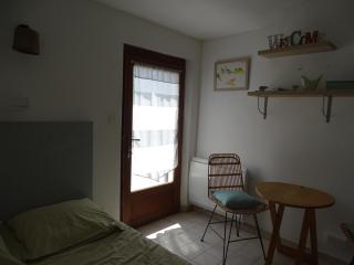 Chambre indépendante - Apt - 4
