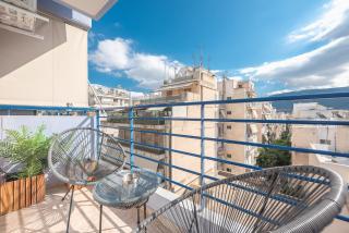 Elegant Home with Balcony by CloudKeys - Atene - 7
