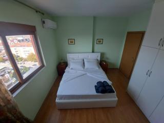 Geni Apartment - Korçë - 9