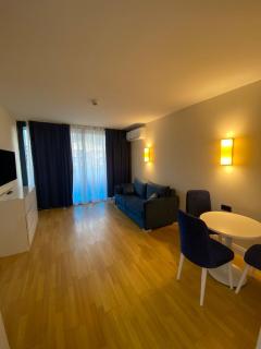 Lux Apart Hotel 555 - Batumi - 4