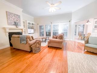 Spacious King Suite Mid Town Home With Serene Patio - Hattiesburg - 8