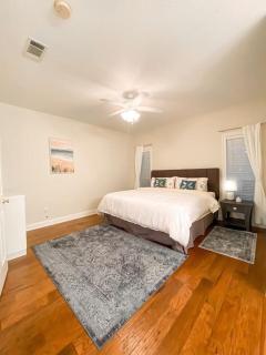 Spacious King Suite Mid Town Home With Serene Patio - Hattiesburg - 2